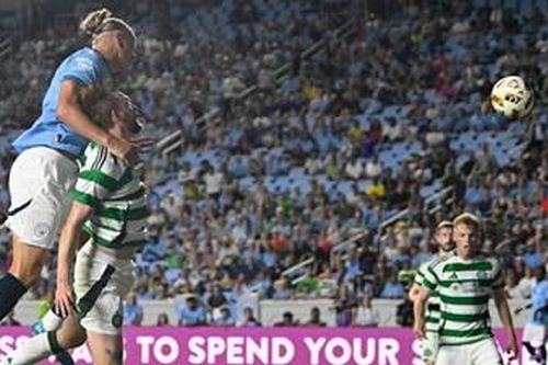 Man City thua sốc, Guardiola vẫn khen học trò