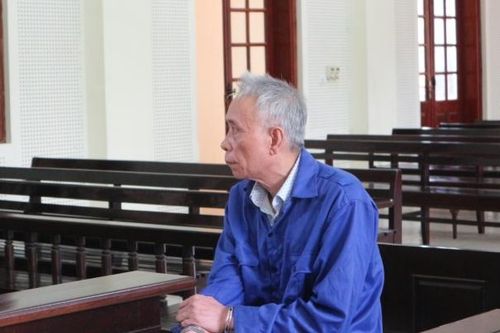 Cán bộ 'cuỗm' tiền tỷ rồi bỏ trốn ra nước ngoài