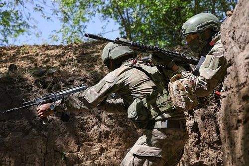 Moscow tặng thêm 22.000 USD cho công dân nhập ngũ sang Ukraine chiến đấu