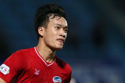 Thể Công Viettel có hành động bất ngờ với Hoàng Đức; HLV Mourinho trở lại Cúp C1 châu Âu với trận thắng kịch tính