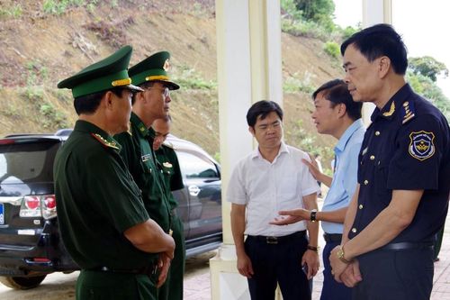 Khảo sát, chuẩn bị thông quan hàng hóa cửa khẩu Thanh Thủy