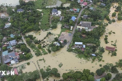 Cận cảnh mưa lớn gây ngập lụt tại Hòa Bình