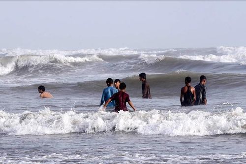 Kỳ nghỉ hè của học sinh ở Pakistan kéo dài thêm 2 tuần do nắng nóng