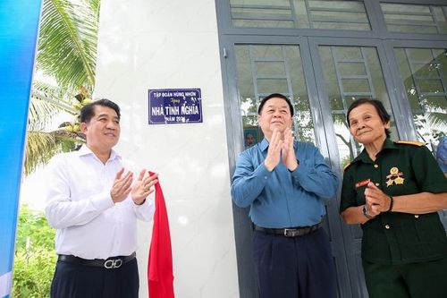 Tây Ninh: Trao nhà tình nghĩa cho 3 gia đình chính sách