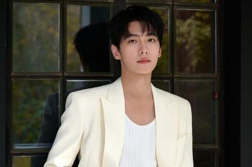Diễn xuất không tốt nhưng vì sao Dương Dương vẫn trụ vững trong Cbiz?