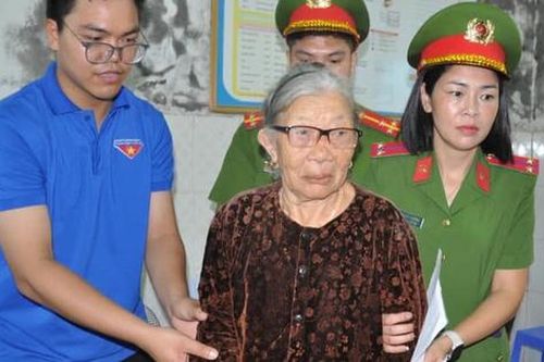 Phụ nữ Công an Hải Dương: Tri ân các gia đình thương binh, liệt sĩ bằng nhiều hoạt động ý nghĩa