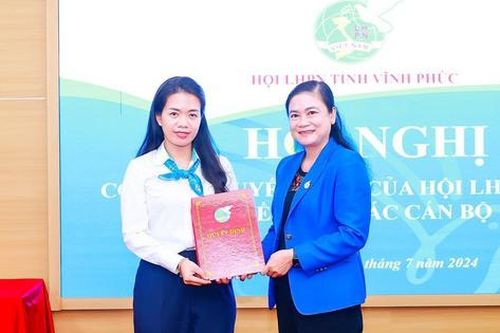 Biệt phái cán bộ Trung ương Hội LHPN Việt Nam về công tác tại Hội LHPN tỉnh