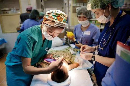 Hoạt động thiện nguyện phẫu thuật mang lại nụ cười cho trẻ mắc dị tật