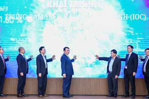 TRUNG TÂM ĐIỀU HÀNH THÔNG MINH: Bước tiến quan trọng trong chuyển đổi số