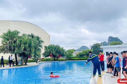 Phòng, tránh đuối nước cho trẻ em trong dịp hè