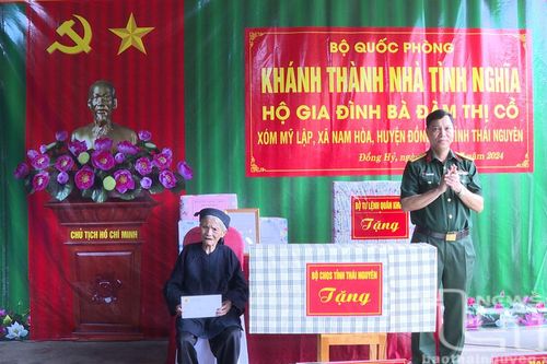 Khánh thành nhà tình nghĩa cho gia đình liệt sĩ