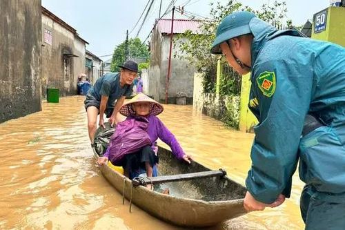 125 hộ dân Chương Mỹ bị ngập nhà cửa do mưa lớn