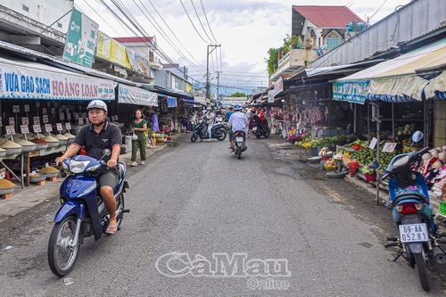 Chợ Phường 8 đi vào nền nếp