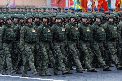 Moskva tăng lương cho lính hợp đồng lên 5,2 triệu rúp/năm