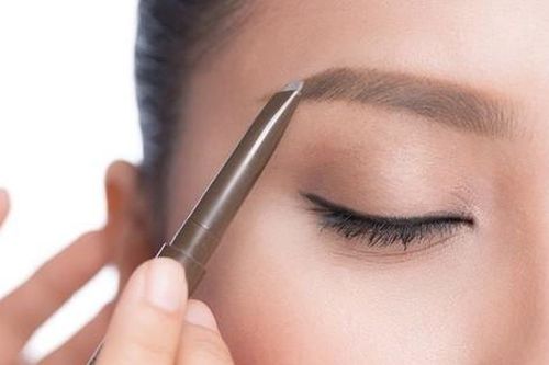 Hướng dẫn trang điểm cho người mới bắt đầu