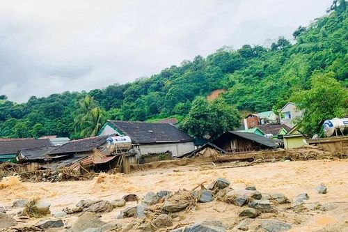 Mưa lớn sau bão, đề phòng lũ quét, sạt lở đất