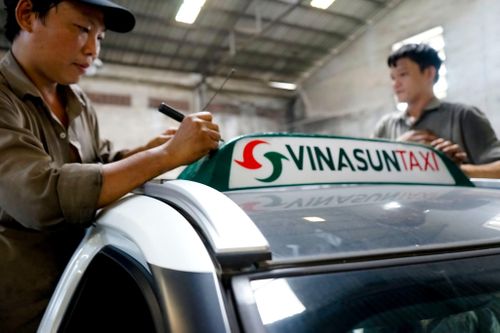 Lợi nhuận taxi Vinasun đi lùi 7 quý liên tiếp
