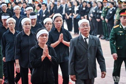 Nhân dân bắt đầu vào viếng Tổng Bí thư Nguyễn Phú Trọng từ 18 giờ hôm nay