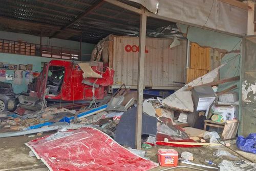 Nguyên nhân vụ xe container lao vào nhà dân khiến ít nhất 3 người chết ở Đắk Nông