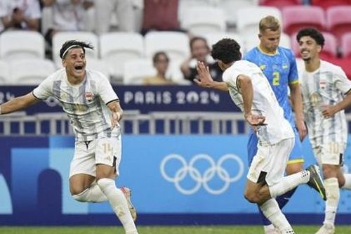 Iraq gây bất ngờ trong ngày ra quân Olympic