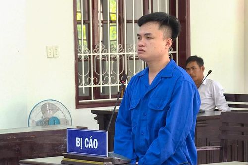 Lãnh 20 năm tù vì vận chuyển chất cấm