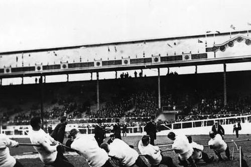 Bắn chim, kéo co và những môn thi độc lạ từng xuất hiện trong lịch sử Olympic
