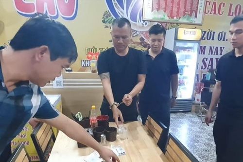 Lập hơn 1.200 hợp đồng cho vay lãi nặng, đút túi trên 3 tỉ đồng