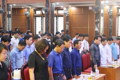 Xây dựng Đảng bộ Trường Đại học Vinh vững mạnh tiêu biểu