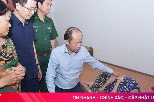 Lãnh đạo tỉnh thăm hỏi, tặng quà người có công ở các địa phương