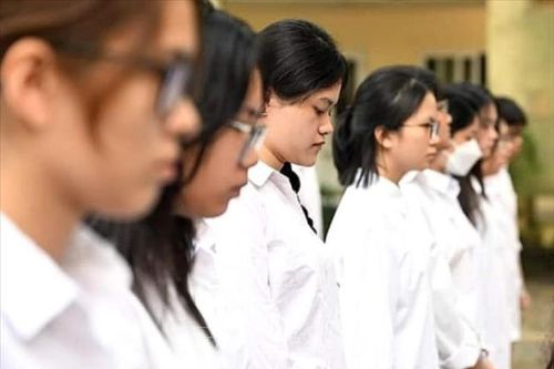 Trường THPT Nguyễn Gia Thiều tưởng niệm Tổng Bí thư Nguyễn Phú Trọng