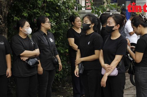 Người trẻ bày tỏ sự tiếc thương, thành kính tiễn đưa Tổng Bí thư Nguyễn Phú Trọng