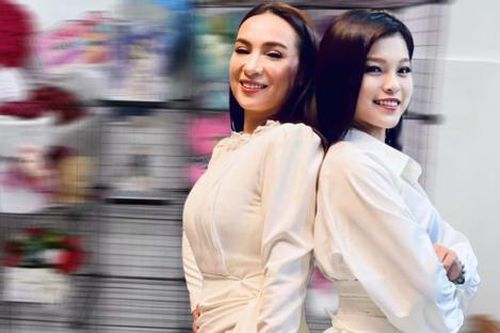 Tuyết Nhung giữ món đồ đặc biệt liên quan đến mẹ nuôi Phi Nhung, ai nhìn cũng xúc động