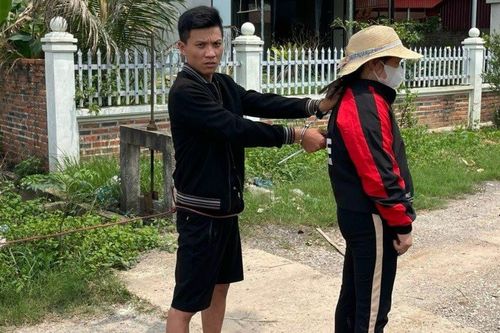 Kết luận vụ chồng dùng tua-vít đâm vợ thừa sống thiếu chết