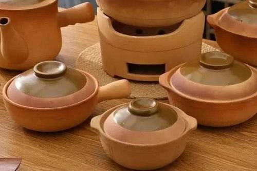 Chọn xoong chảo thế nào để bảo vệ sức khỏe cho gia đình?