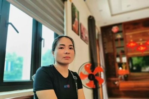 Vụ sập biệt thự ở Hà Nội lúc rạng sáng 24/7: Con gái khóc nức nở mong tìm thấy di ảnh bố