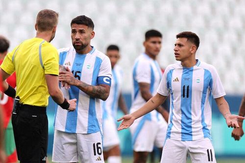 Olympic Argentina thua Maroc sau vụ hỗn loạn phút bù giờ