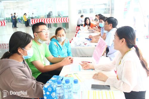 Các doanh nghiệp tăng tuyển dụng lao động phổ thông