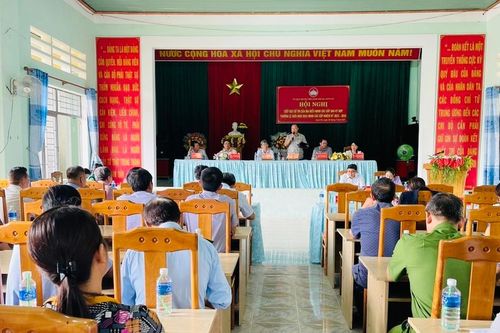 Đại biểu Hội đồng nhân dân tỉnh tiếp xúc cử tri thị xã Ayun Pa