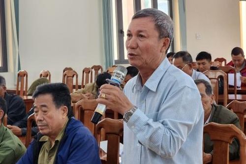 Đại biểu HĐND tỉnh và huyện Di Linh tiếp xúc cử tri sau kỳ họp giữa năm
