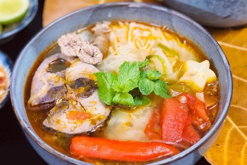 Dân dã tô bún cá ngừ