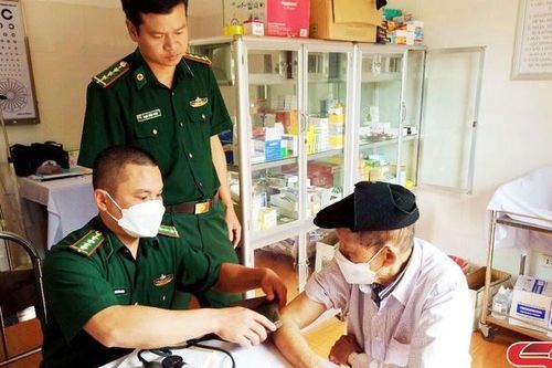 Vận động nhân dân tham gia bảo vệ chủ quyền, an ninh biên giới