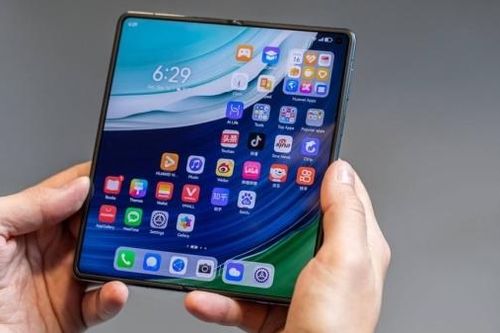 Huawei sắp ra mắt smartphone gập ba