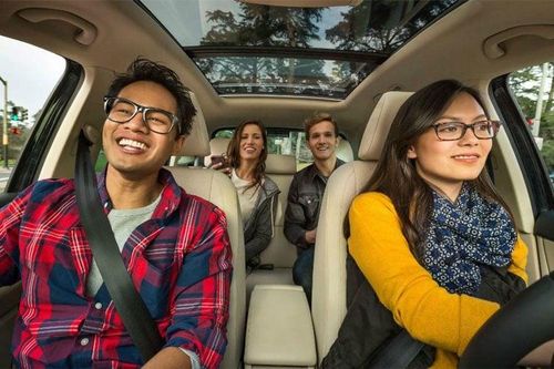 Đi nhờ xe người khác nhớ 6 quy tắc 'bất thành văn'
