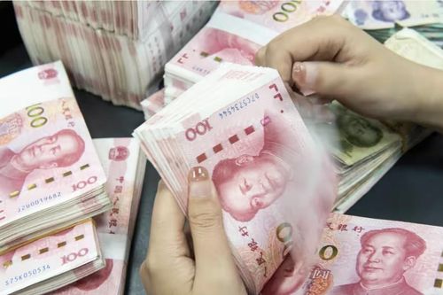 PBoC bất ngờ cắt giảm lãi suất cho vay trung hạn