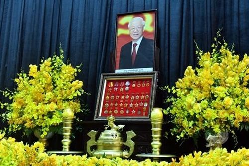 Lãnh đạo nhiều nước và các đoàn quốc tế viếng Tổng Bí thư Nguyễn Phú Trọng tại Hà Nội