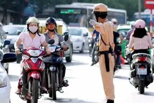 Những thay đổi về quy định sử dụng còi và đèn xe