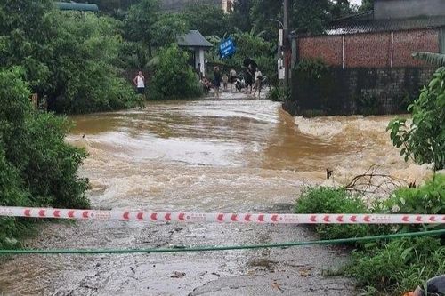 Người đàn ông thiệt mạng do lũ cuốn tại Hà Nội