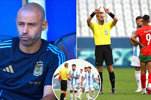 HLV Argentina: 'Đây là trò hề lớn nhất tôi từng thấy trong đời'