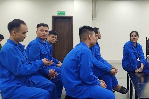 Cái giá thích đáng của cặp nhân tình hành hung cảnh sát