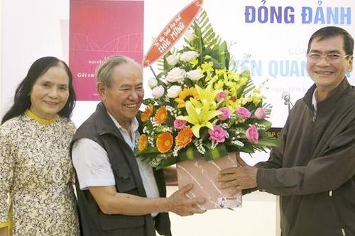 Làm vợ nhà thơ, nghèo khó một thuở